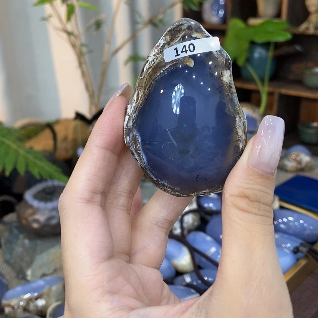 未镶嵌玛瑙/玉髓珠宝奇石140