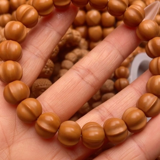 猴头核桃手串楠****）鲨鱼