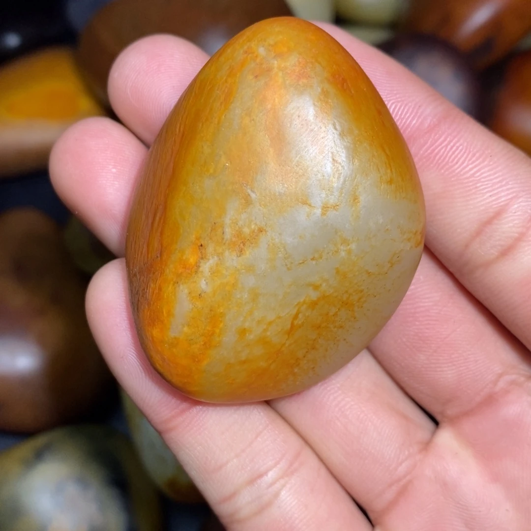 和田玉未镶嵌珠宝奇石