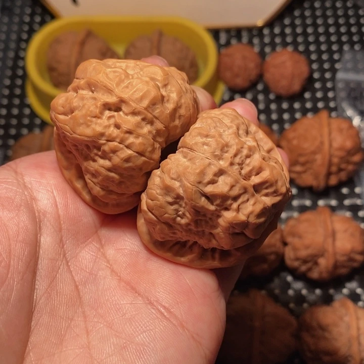 把件文玩核桃大掐腰大八腿蛙王
