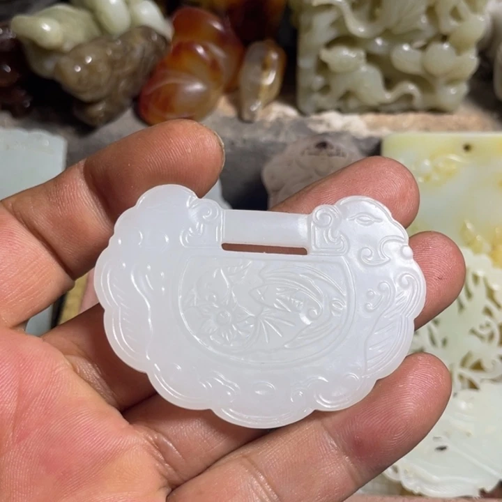 和田玉未镶嵌吊坠(不含链)