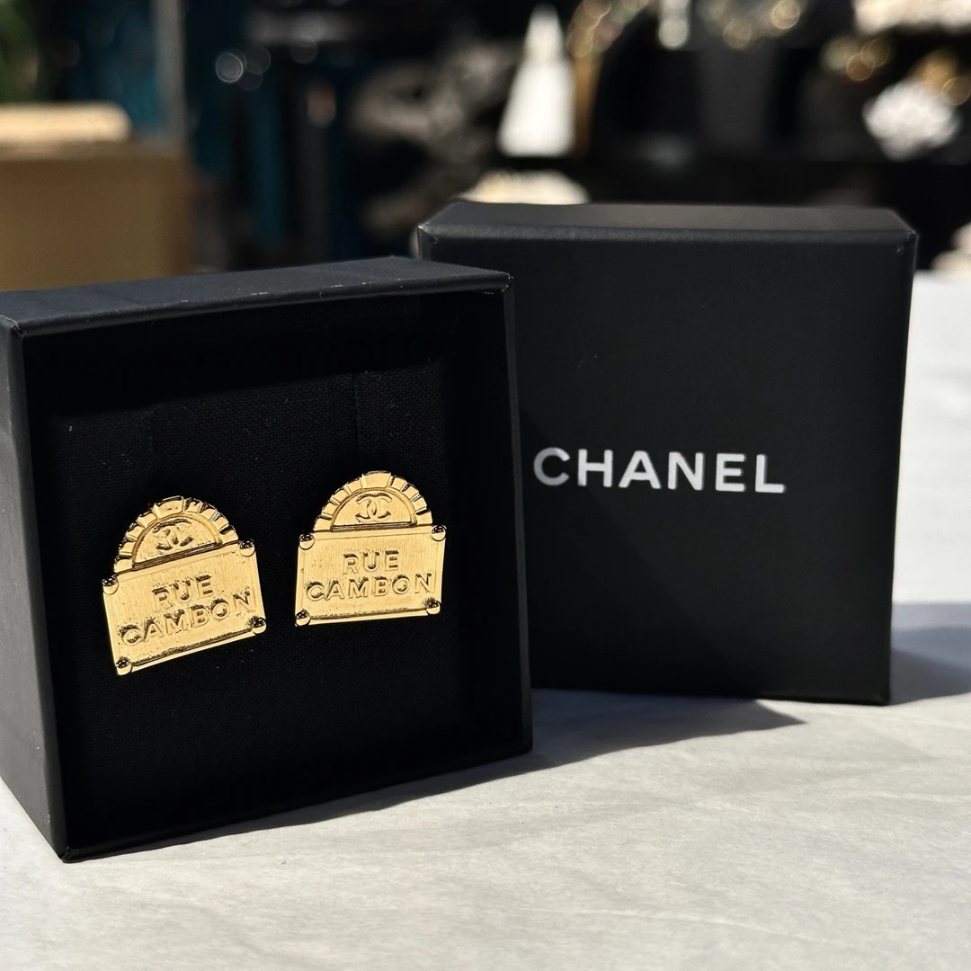 95新 Chanel/香奈儿 中古素金康鹏耳钉/YH251152