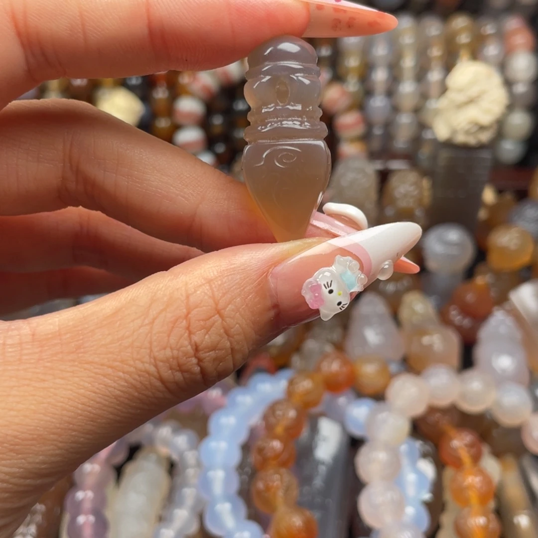 玛瑙/玉髓未镶嵌珠宝奇石