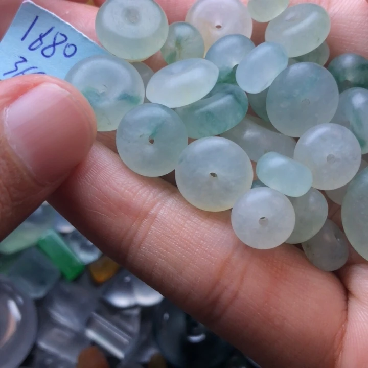 未镶嵌定制翡翠挂件