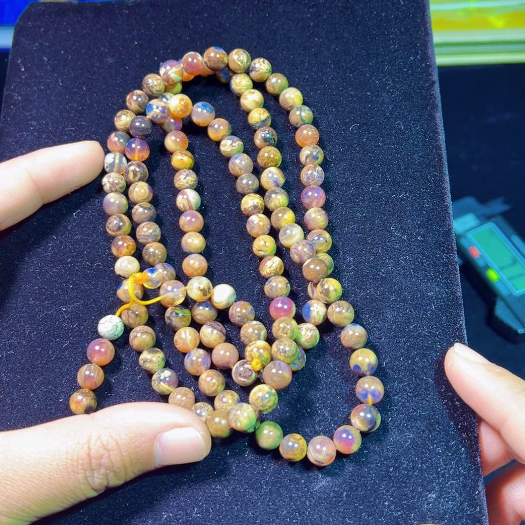 琥珀裸石未镶嵌琥珀