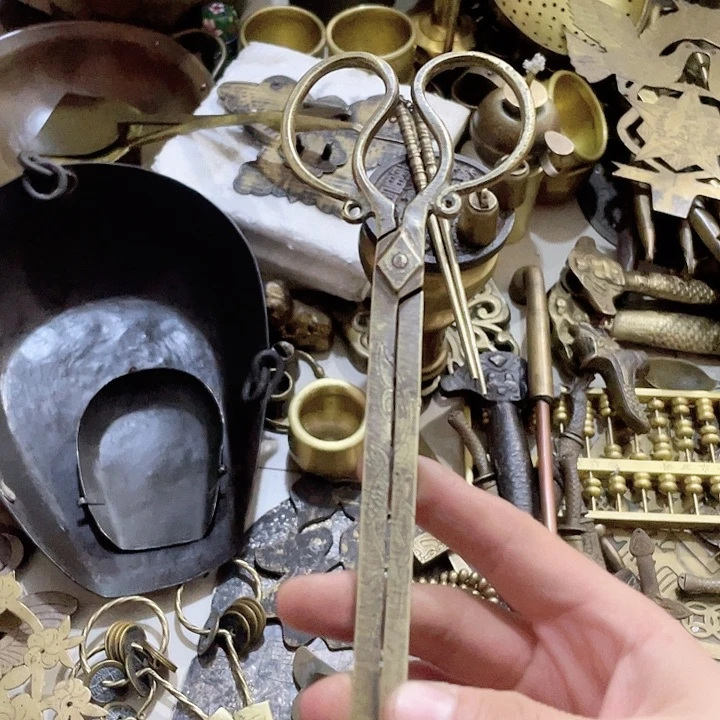 老式铜件古朴典雅的