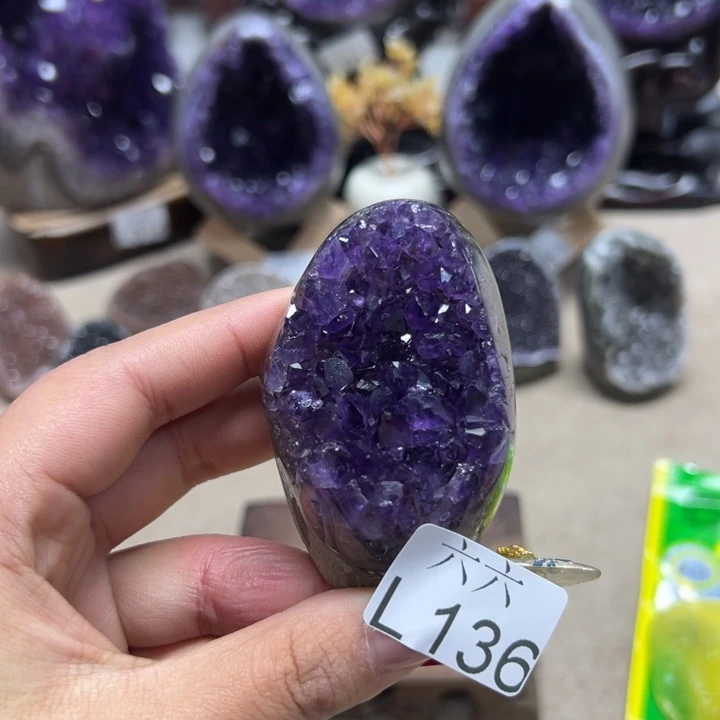 未镶嵌紫晶大型摆件（非配饰）