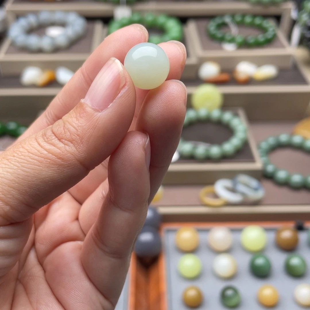 听***哥和田玉未镶嵌手链12