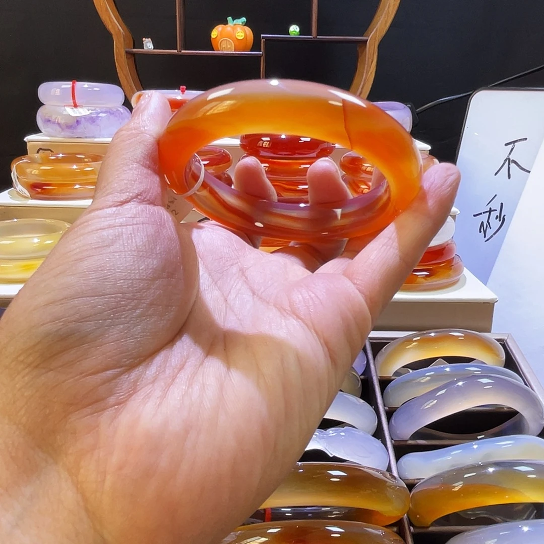 玛瑙/玉髓未镶嵌手镯