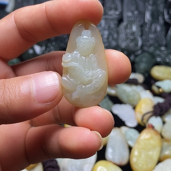 颈饰未镶嵌和田玉