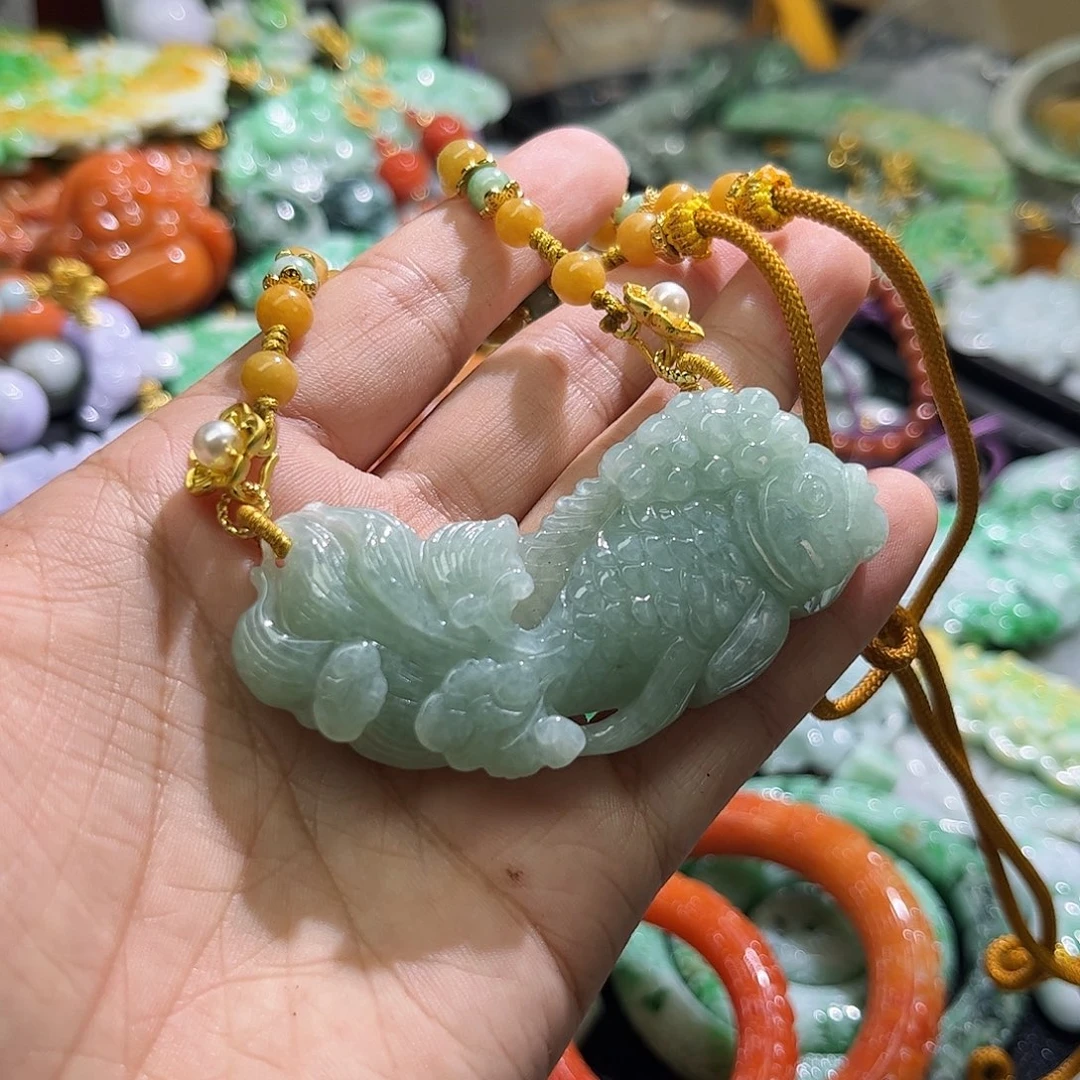 颈饰未镶嵌翡翠待编织