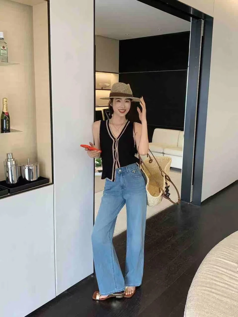 02664   张十柒服饰 货号58615 显瘦高腰修身牛仔裤