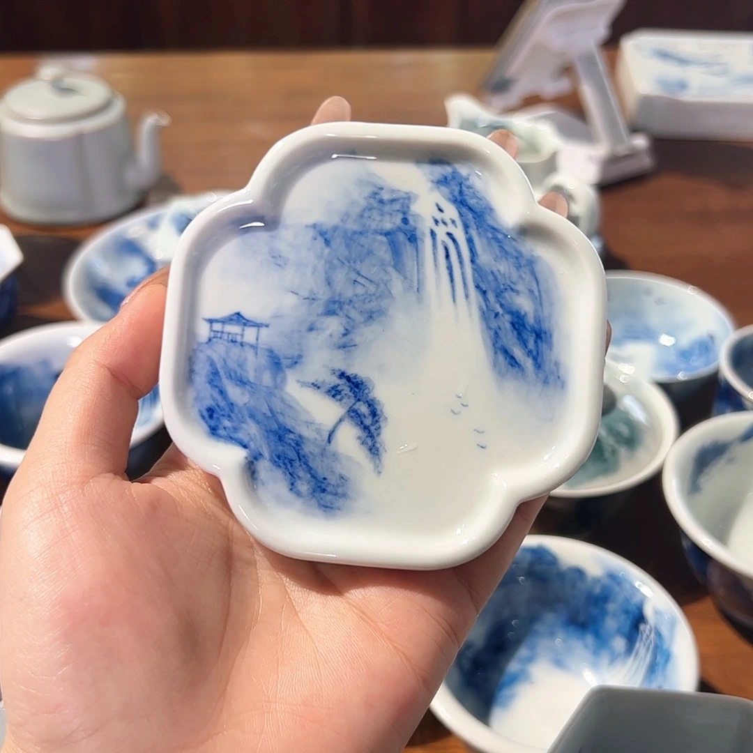 青花手绘山水杯垫