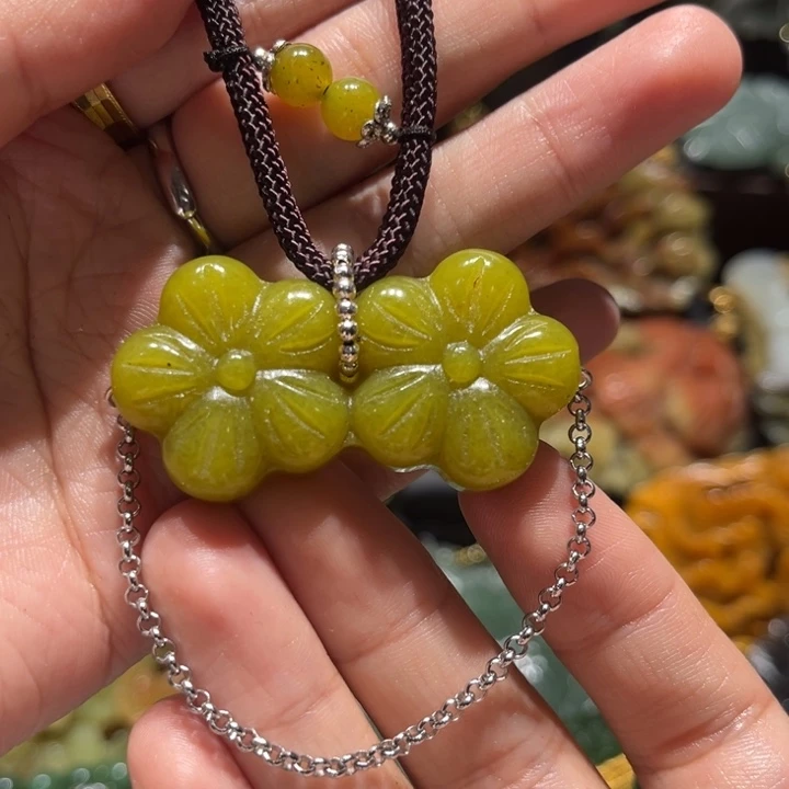 岫玉未镶嵌毛衣链