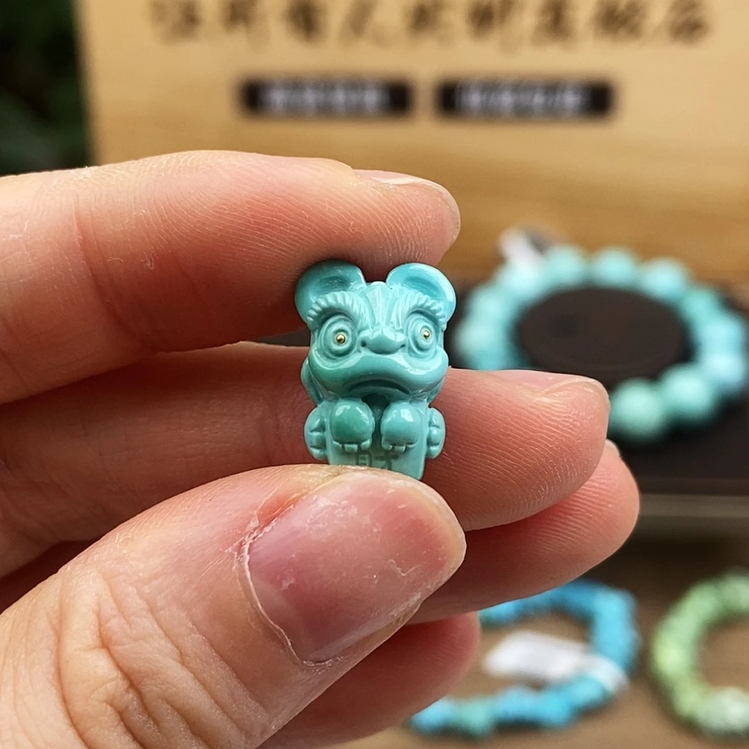 未镶嵌绿松石珠宝奇石