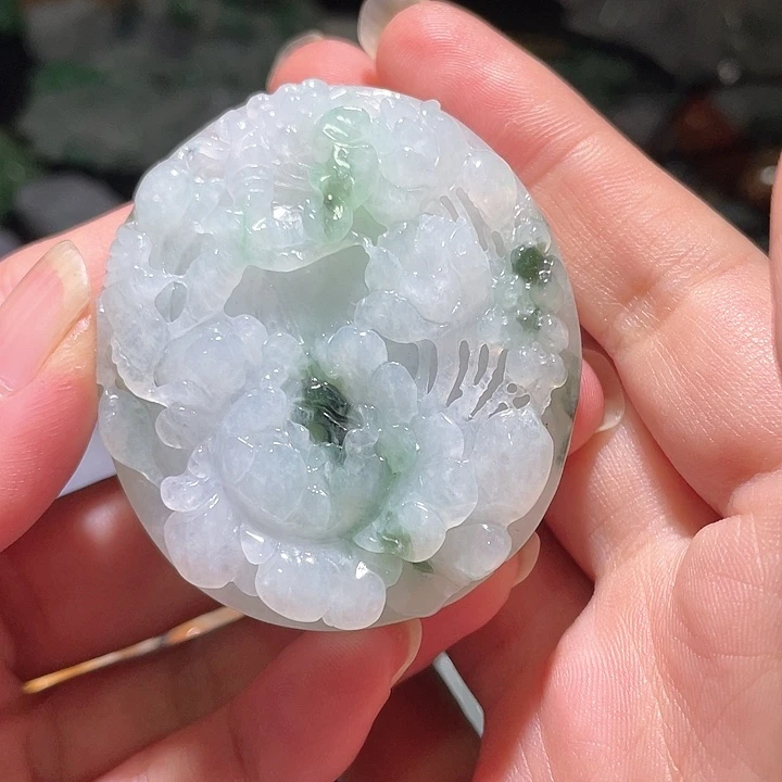 颈饰未镶嵌翡翠天