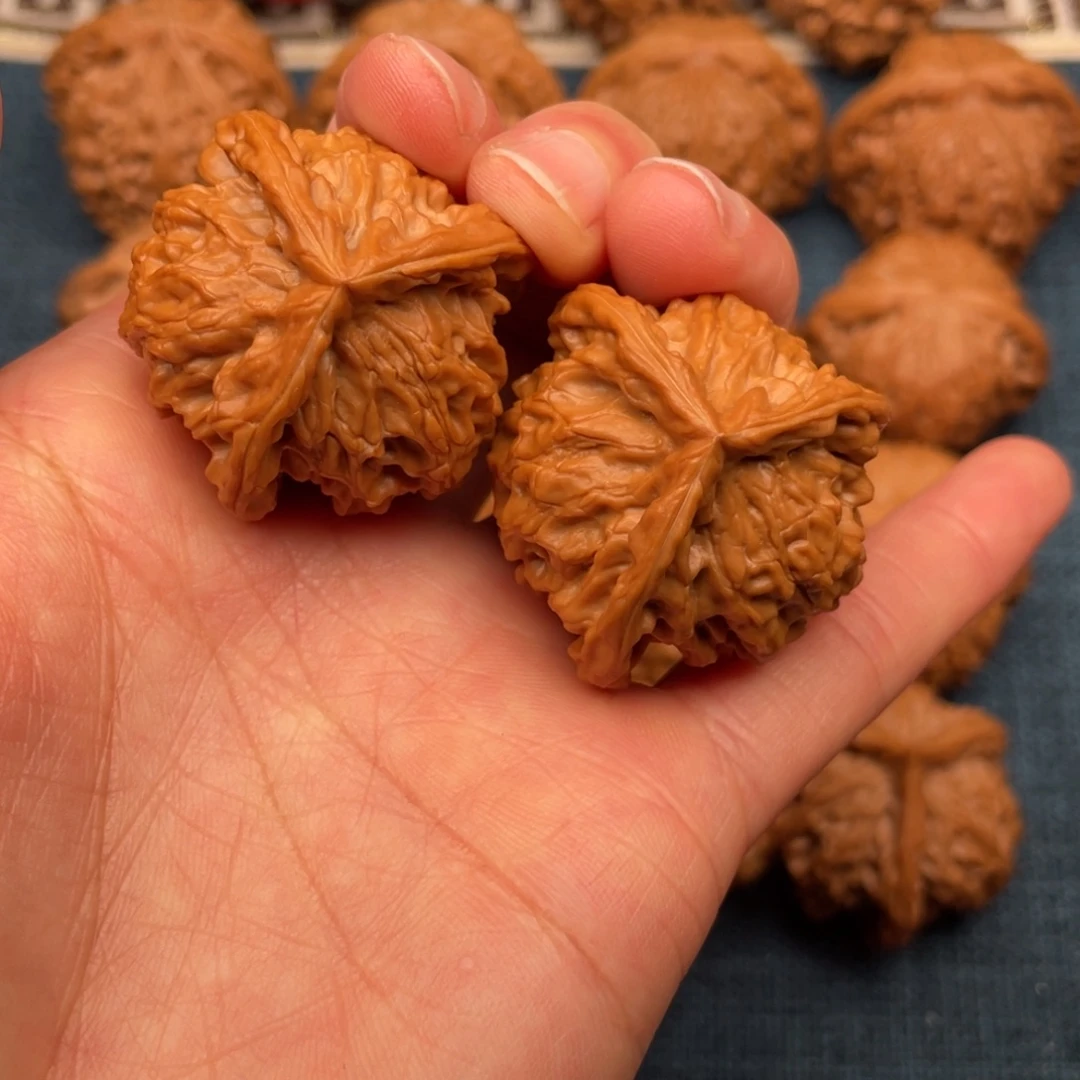 四***哥把件文玩核桃36全品毕业正奔