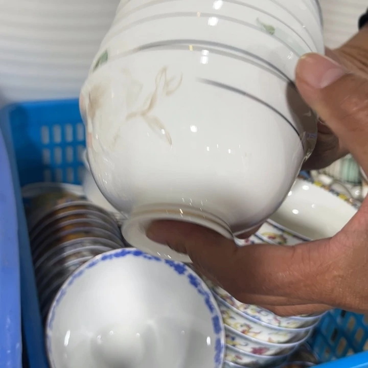 瓷片秒金碗八个微瑕4.5村