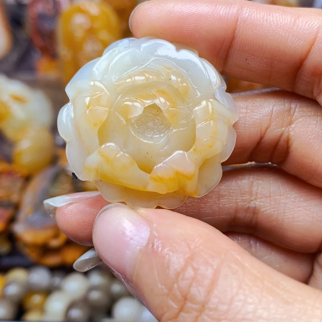 石英质玉（黄龙玉）未镶嵌吊坠(不含链)