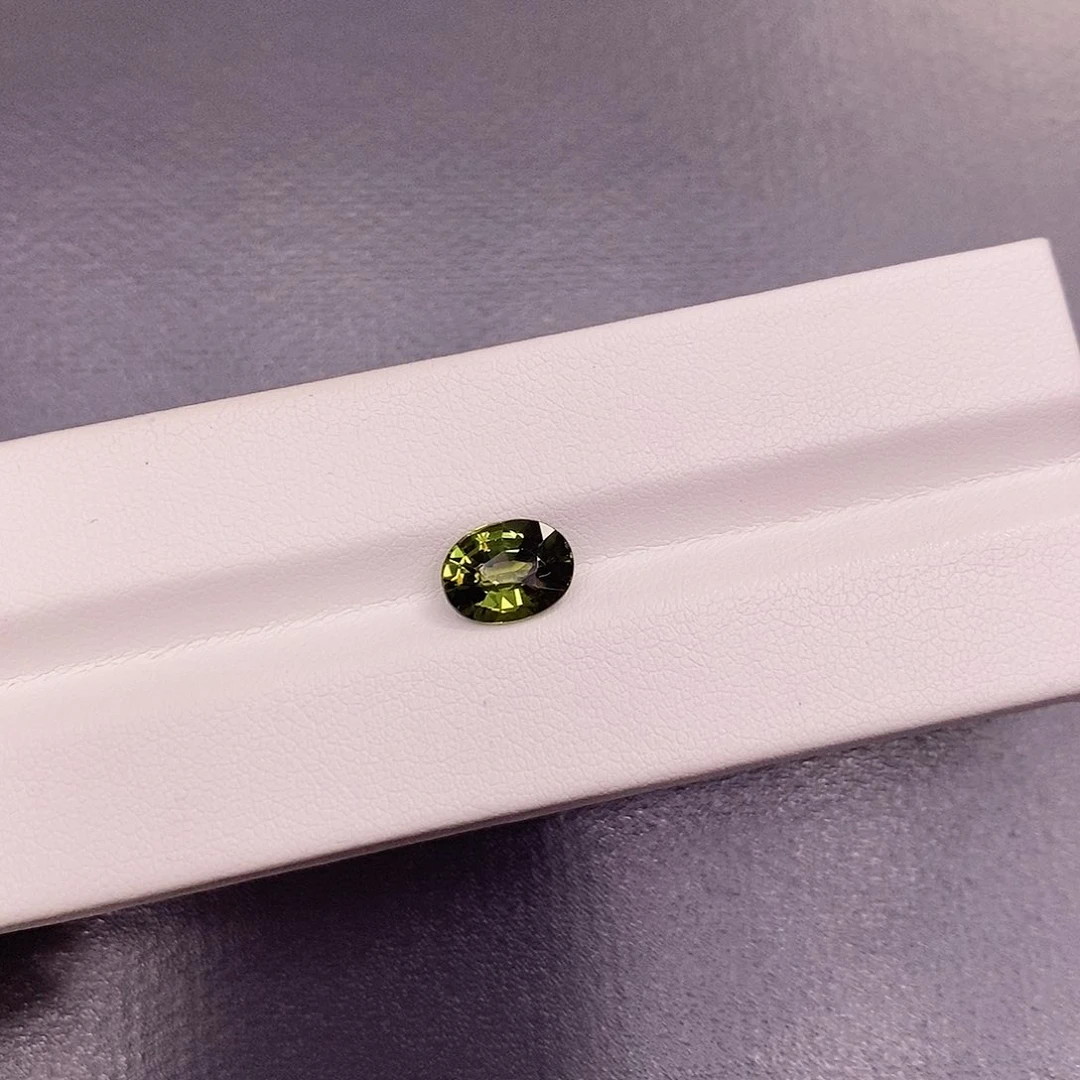 裸石蓝宝石2.21克拉 无烧