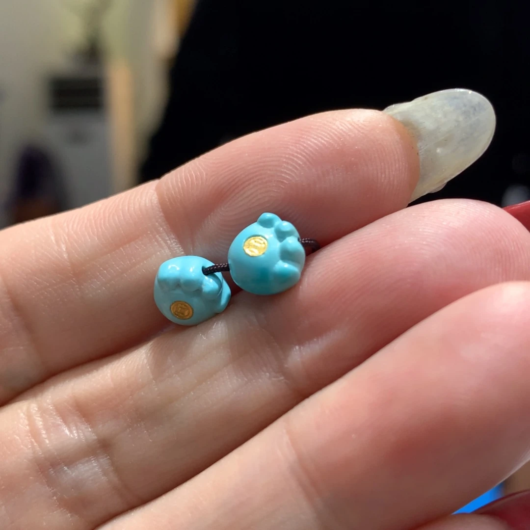 绿松石配饰未镶嵌