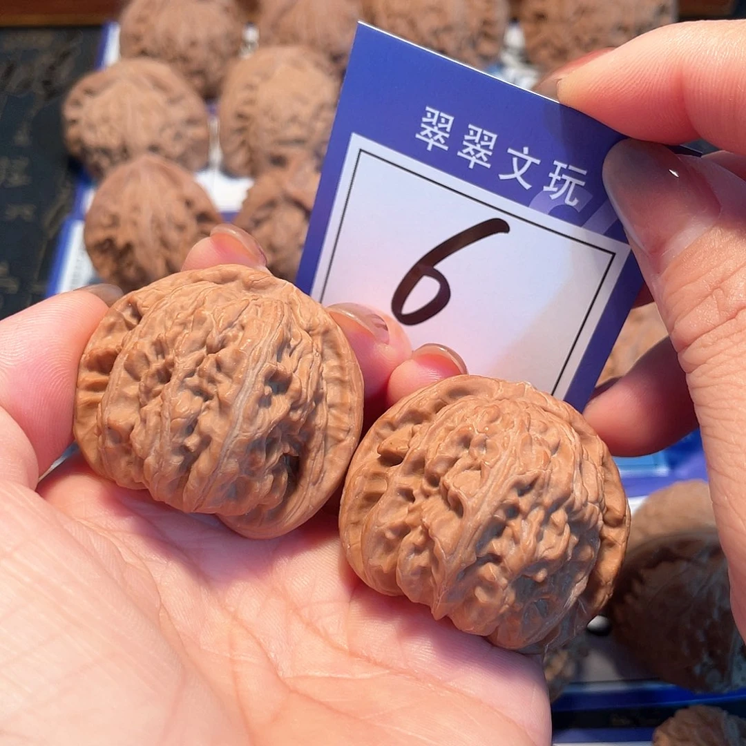 把件桃核6号全品白狮子4.1