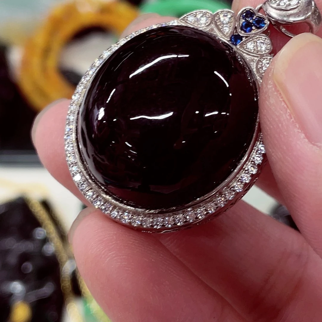 翡翠未镶嵌颈饰先鉴后发一物一证