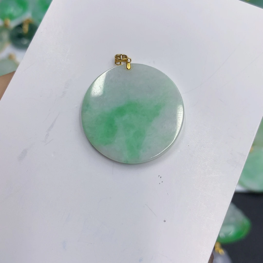 颈饰18K金镶嵌翡翠翡翠