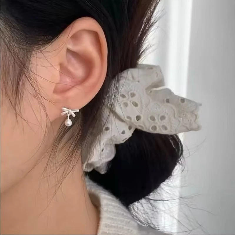 【蝴蝶珍珠】素款耳环简约精致ins设计感甜美小巧
