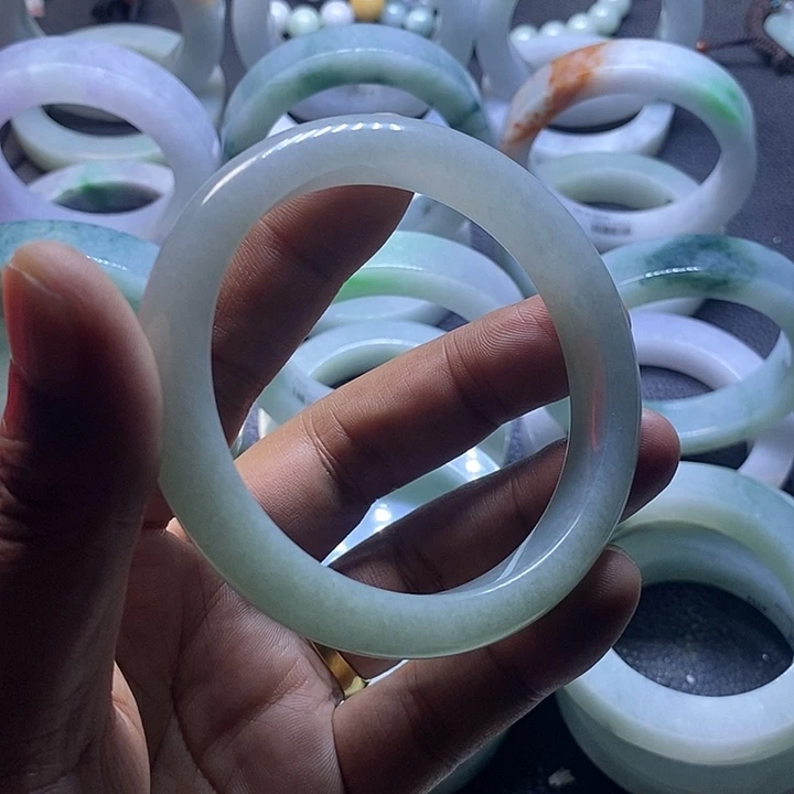 1***7定制翡翠未镶嵌不退不换