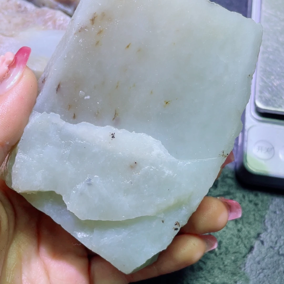 和田玉未镶嵌珠宝半成品