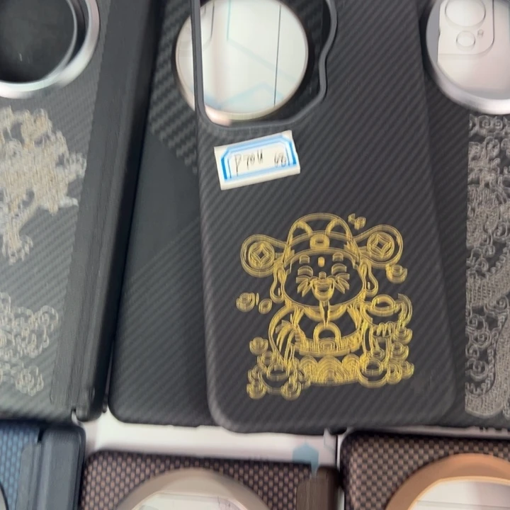 P70u黑灰600金财神带磁吸全新