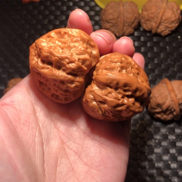 快****文玩核桃把件三角蛙