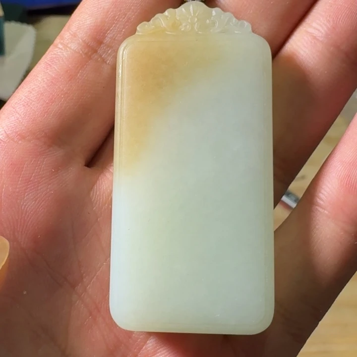未镶嵌和田玉（糖玉）挂件