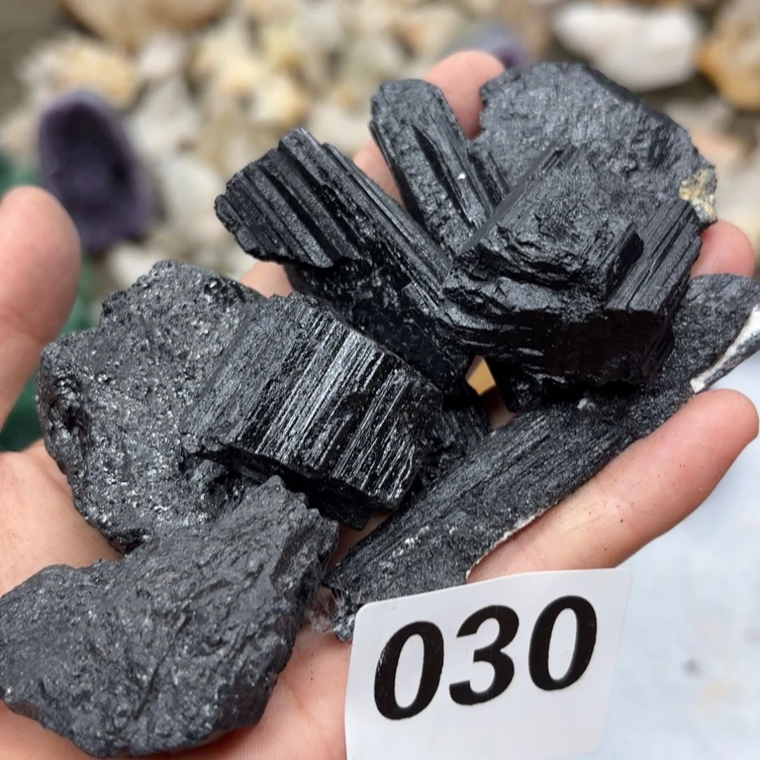 未镶嵌水晶大型摆件（非配饰）