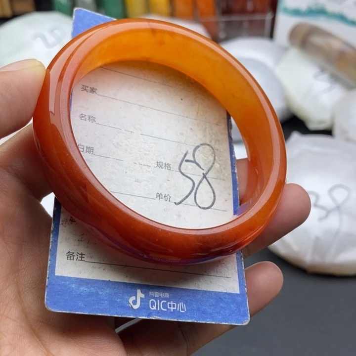 未镶嵌手镯石英质玉