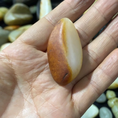 和田玉（糖玉）未镶嵌车挂