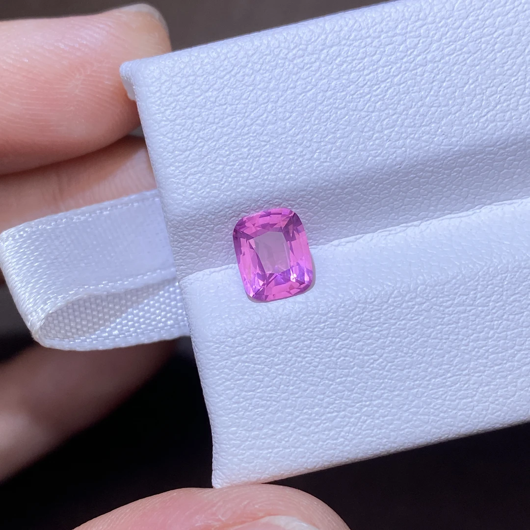 25A032 马亨盖尖晶宝石 1.07克拉