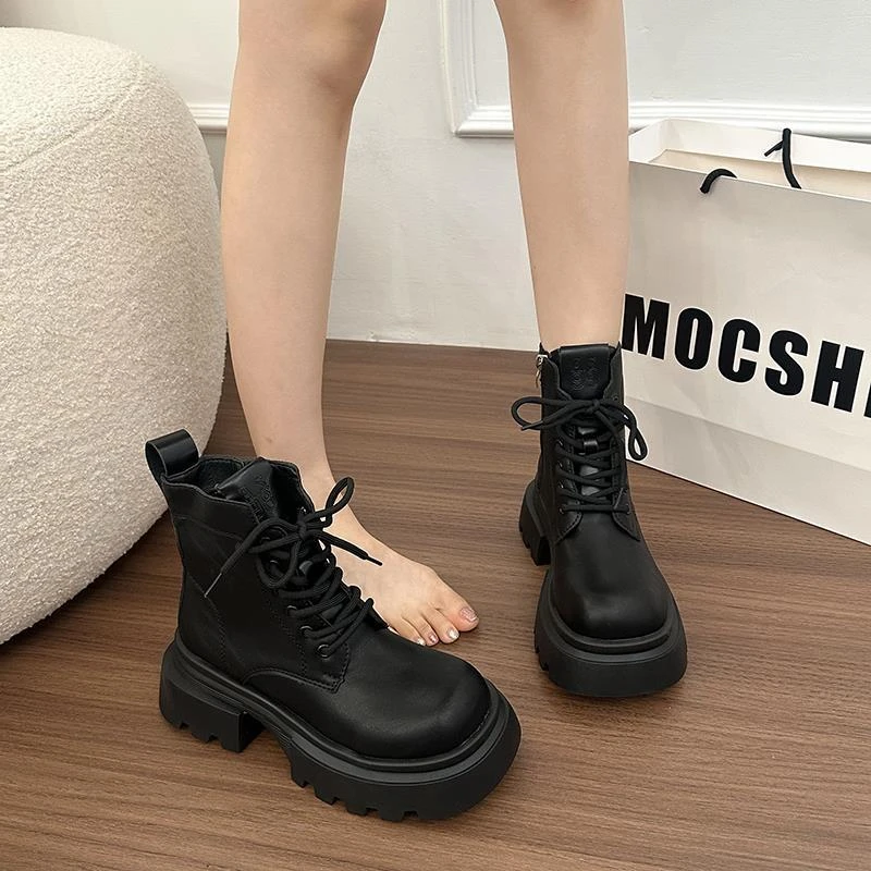 马丁靴女秋季薄款2025新款厚底机车靴百搭单鞋子女ins潮牌百搭鞋