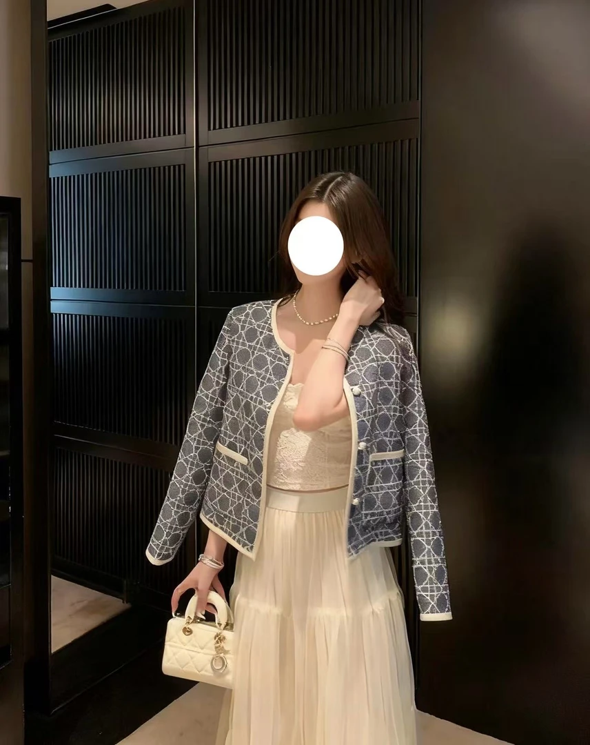 2025秋季圆领复古时尚蓝色通勤洋气百搭休闲小香风短外套AM25630