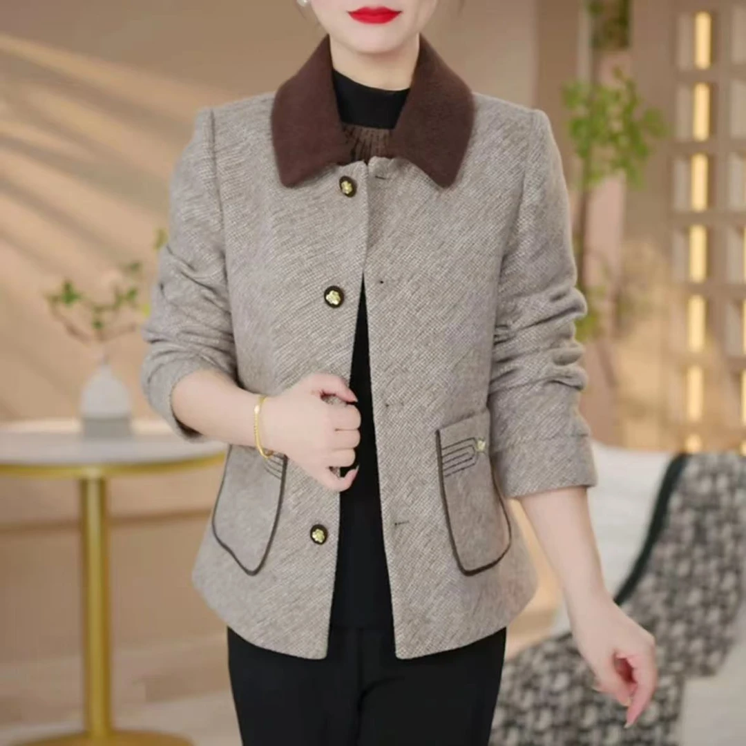 小香风妈妈秋装时尚毛呢外套2025新款中老年女士翻领遮肉西装上衣