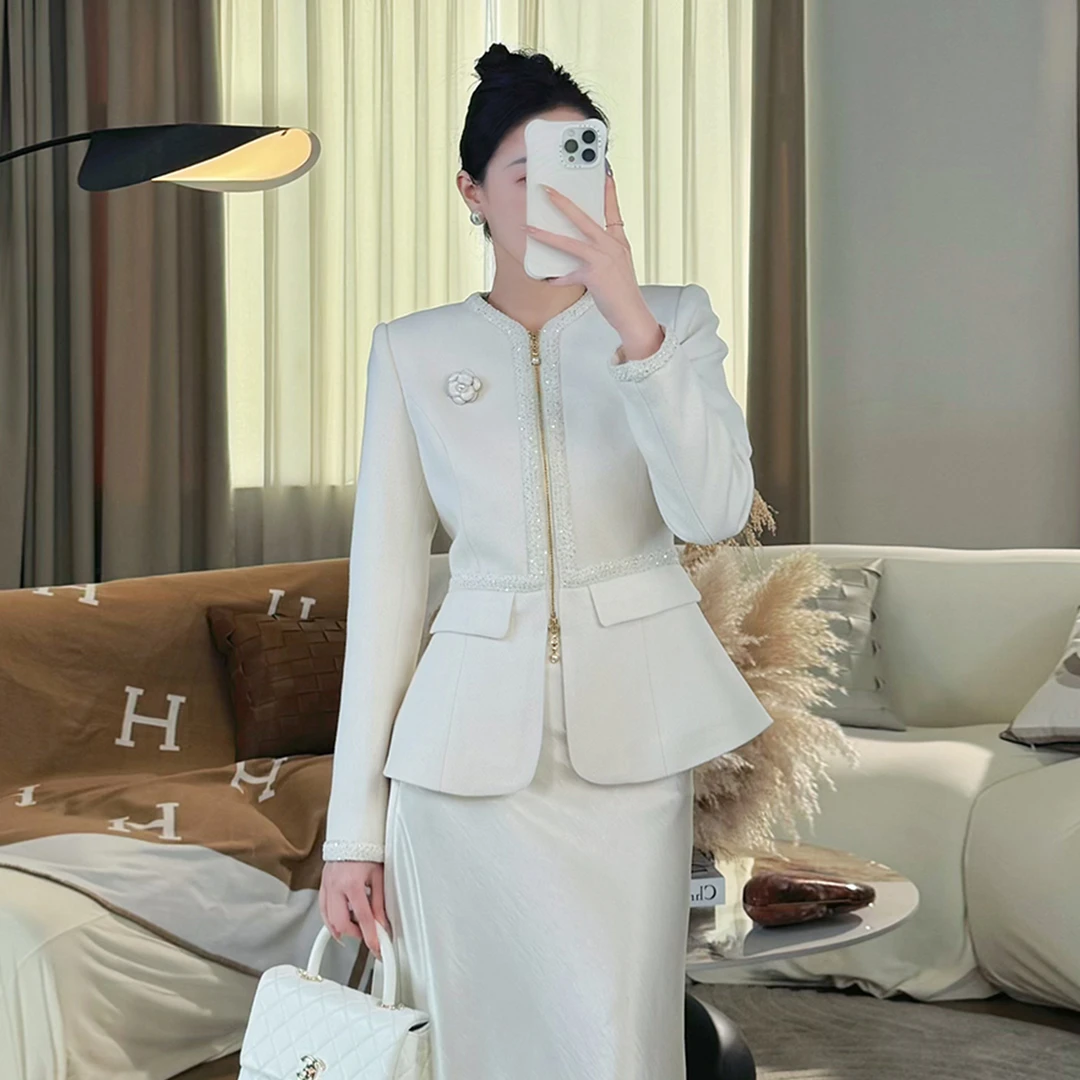 利祯【璀璨山茶】短外套职业冬季女神范气质短款常规款洋气LZ2559