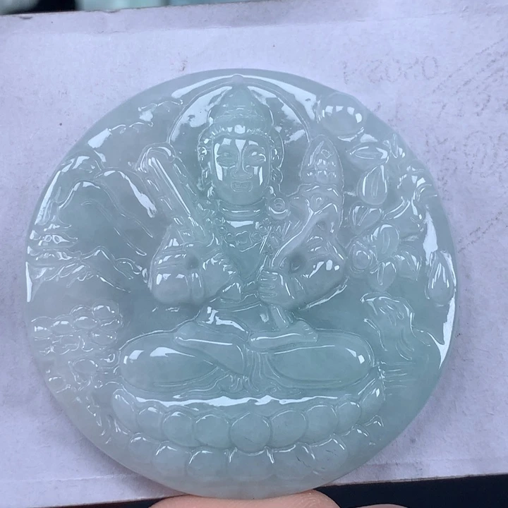 颈饰未镶嵌翡翠虚空