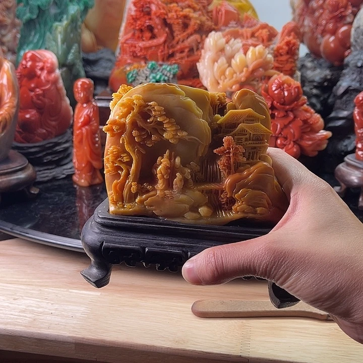 田黄石松下雅聚摆件