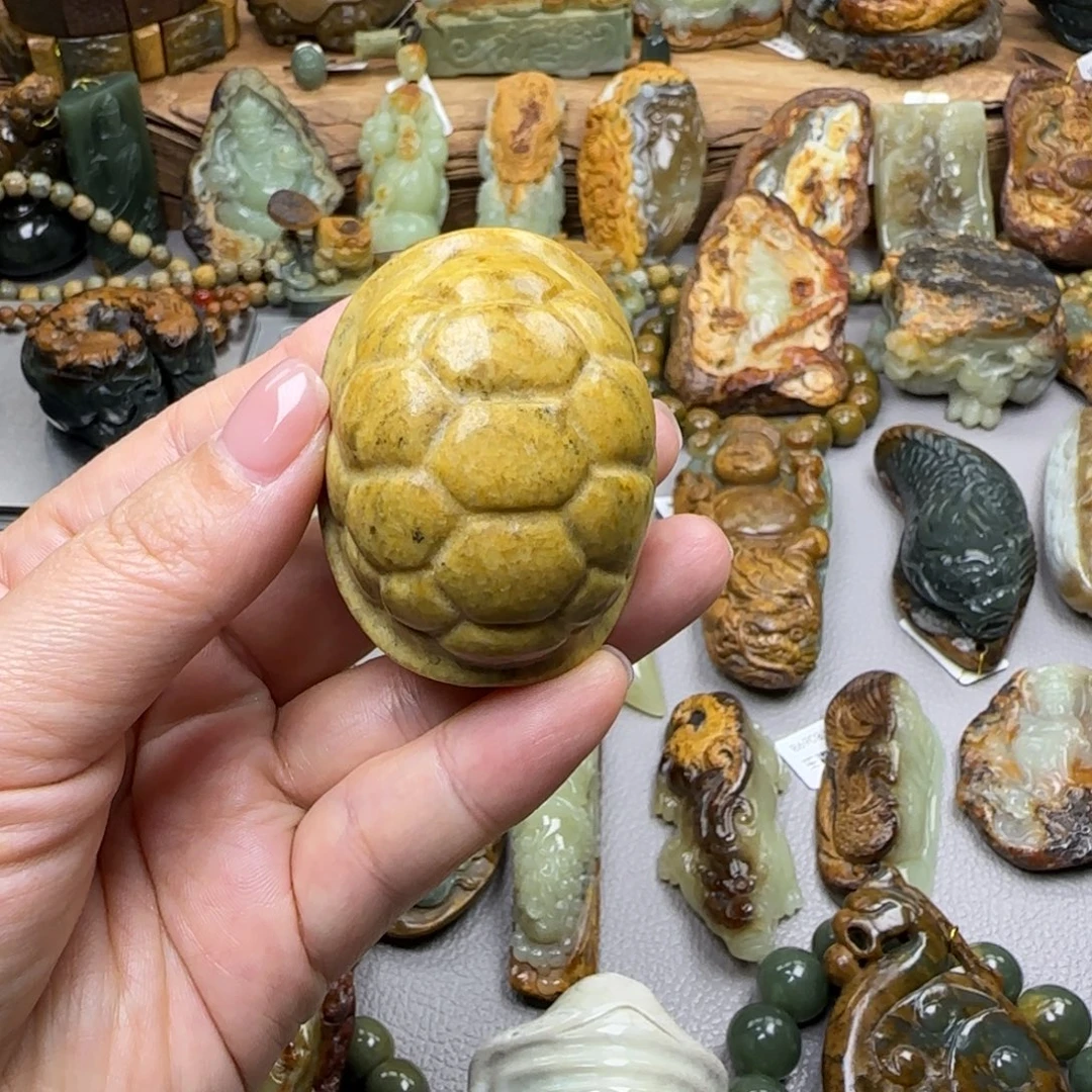 岫岩河磨玉（透闪石质玉）未镶嵌珠宝奇石