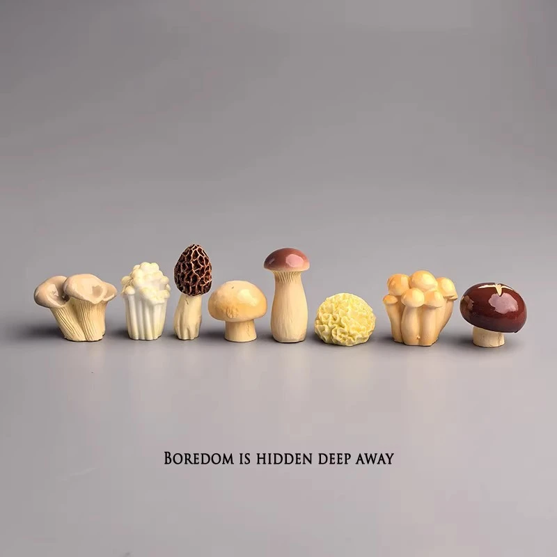 无聊了，摆几只可爱菌菇治愈电脑桌面日式工位办公桌小摆件装饰品