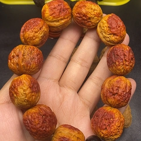 文玩核桃把件龙*兔云南核桃