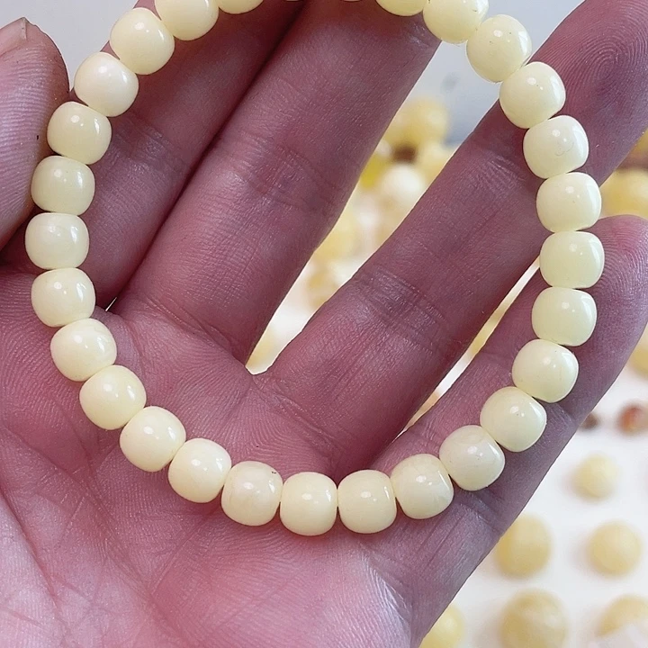 裸石琥珀未镶嵌手串