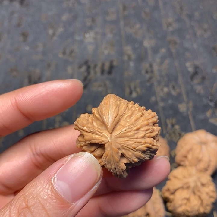 二***元文玩核桃吊坠文玩核桃异形单只