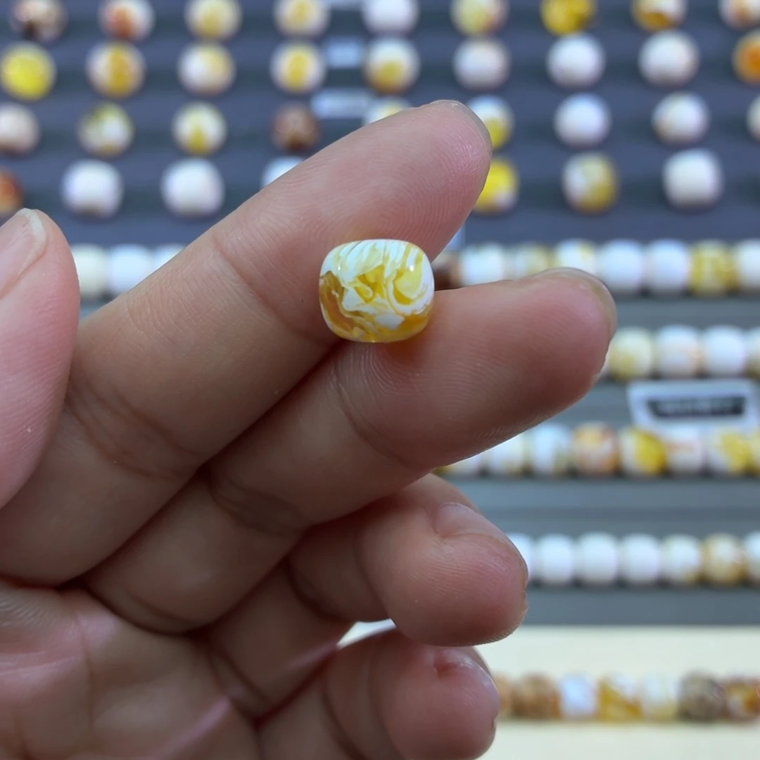 琥珀未镶嵌裸石9.8拉丝老型